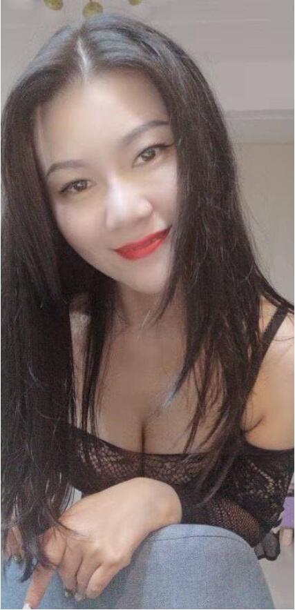 身材服务都不错的妹子